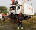 LKW faehrt in den Rhein Langel Hitdorf Faehre P546